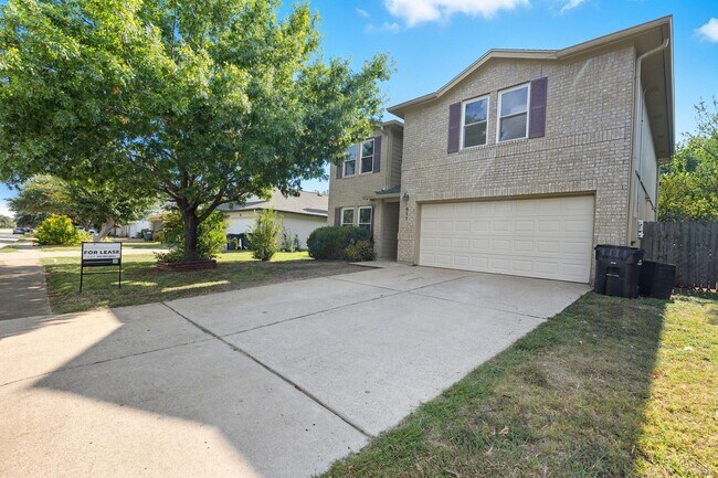 Building Photo - 617 Riverway Ln