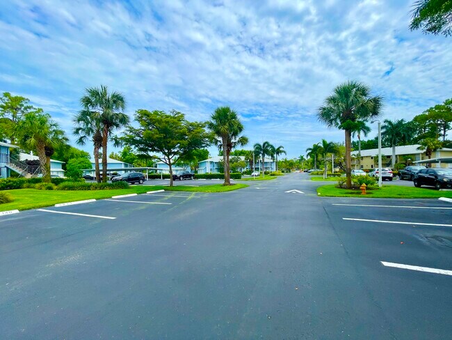 Building Photo - 28181 Pine Haven Way