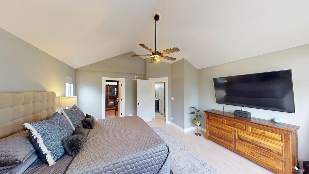 Building Photo - 2207 Periwinkle Ln