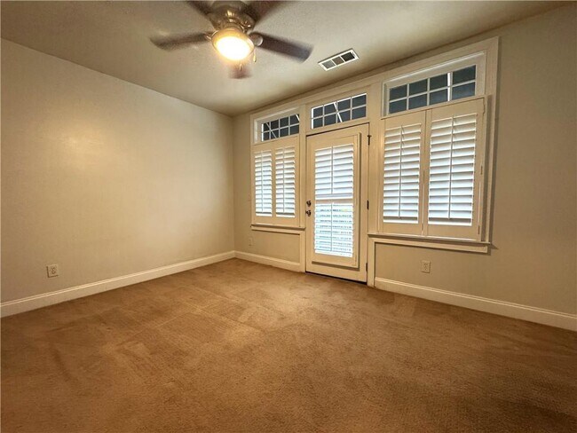 Building Photo - 1258 DeKalb Ave NE