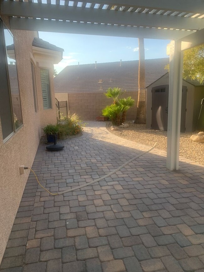 Building Photo - Beautifully Upgraded Single-Story Home in Coventry at Anthem!