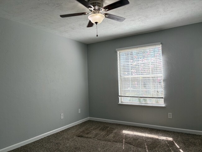 Building Photo - 2913 Riddle Ct