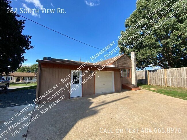 Building Photo - 282 S View Rd