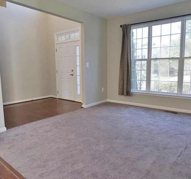 Building Photo - 46123 Gooseneck Dr