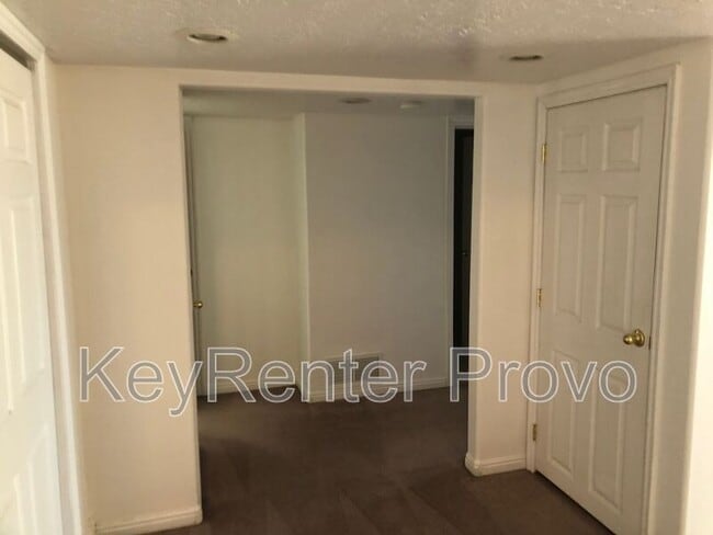 Building Photo - 852 S Slate Canyon Dr