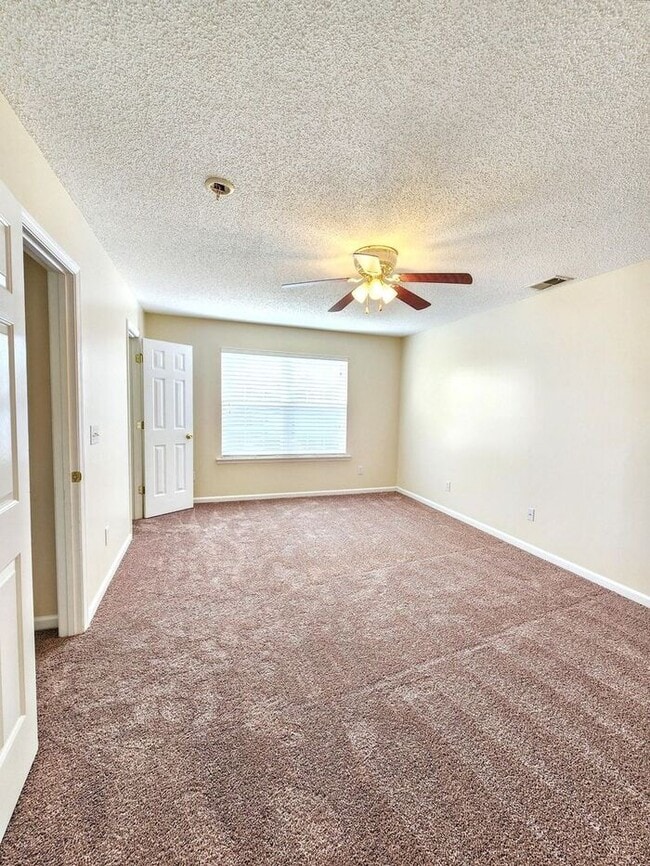 Building Photo - 5800 Quitman Trail