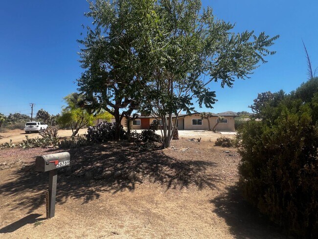 Building Photo - 56769 Joshua Dr