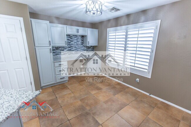 Building Photo - 10234 E Carol Ave