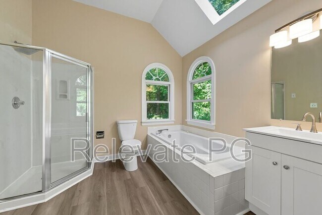 Building Photo - 1704 Clear Springs Cir