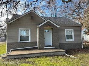 Building Photo - 21503 Collingham Ave