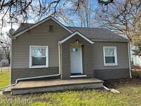 Building Photo - 21503 Collingham Ave
