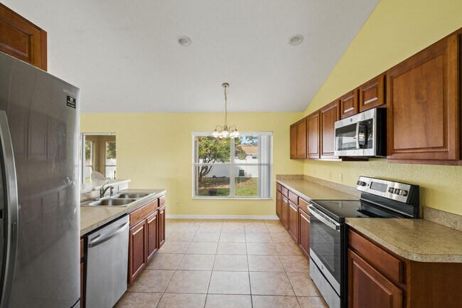 Building Photo - 5363 Pierpoint Ave
