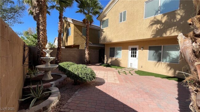 Building Photo - 259 Dogleg Dr