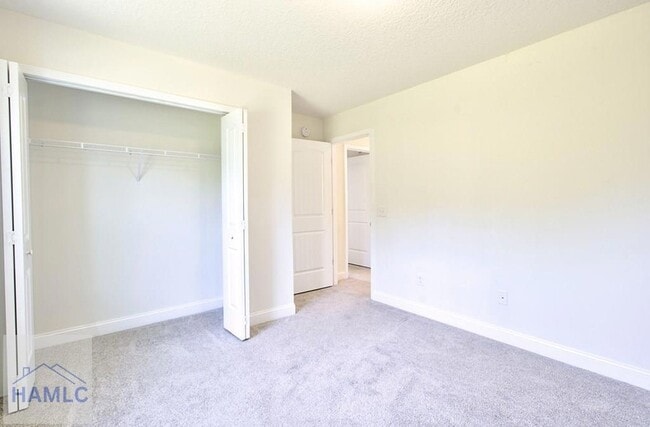 Building Photo - 991 Meloney Dr