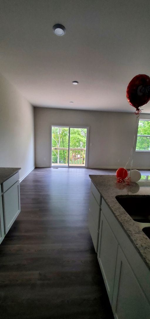 Building Photo - Beautiful 4BR in LaGrange