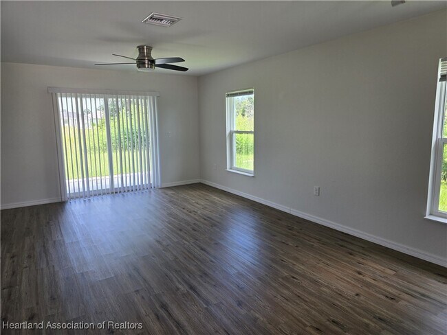 Building Photo - 6952 San Benito Dr