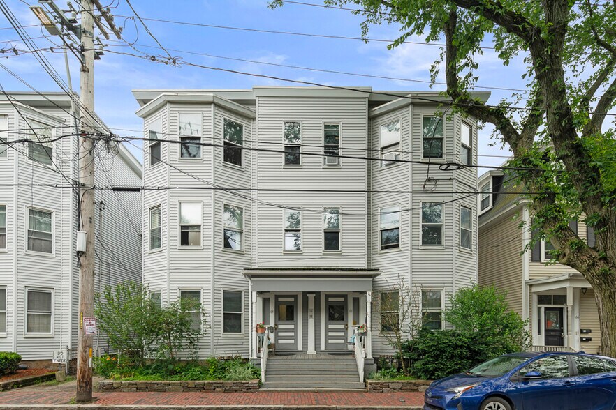 Primary Photo - 64-66 Pleasant Street