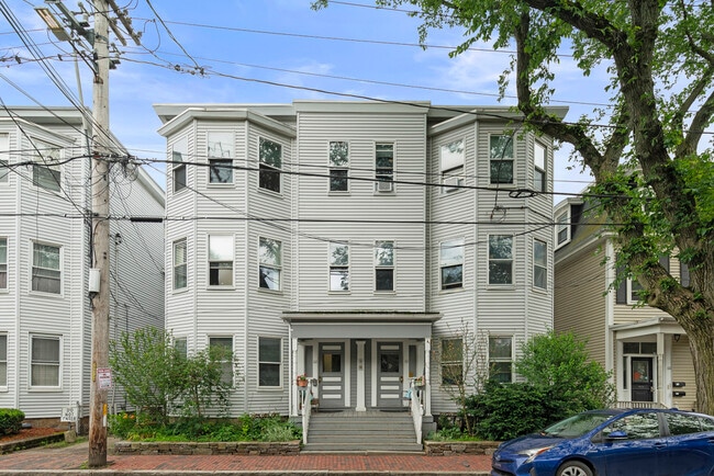 Primary Photo - 64-66 Pleasant Street