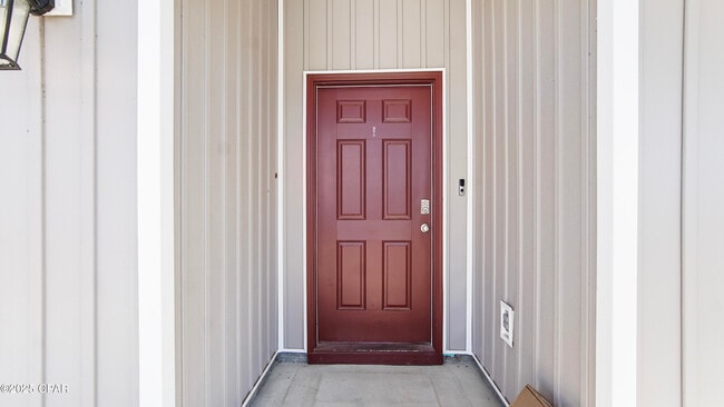 Building Photo - 4028 Silver Spur Rd