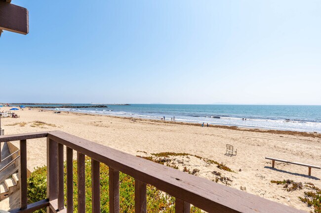 Building Photo - 1364 Weymouth Ln