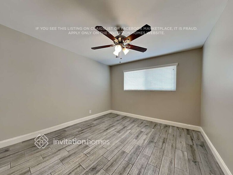 Building Photo - 7801 E Loma Land Dr