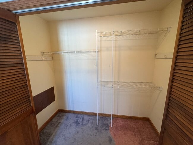 Building Photo - 651 Aldrich Rd