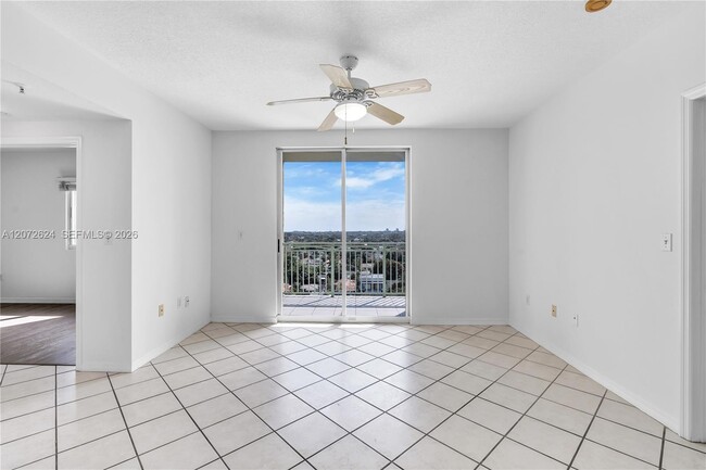 Building Photo - 3500 Coral Wy