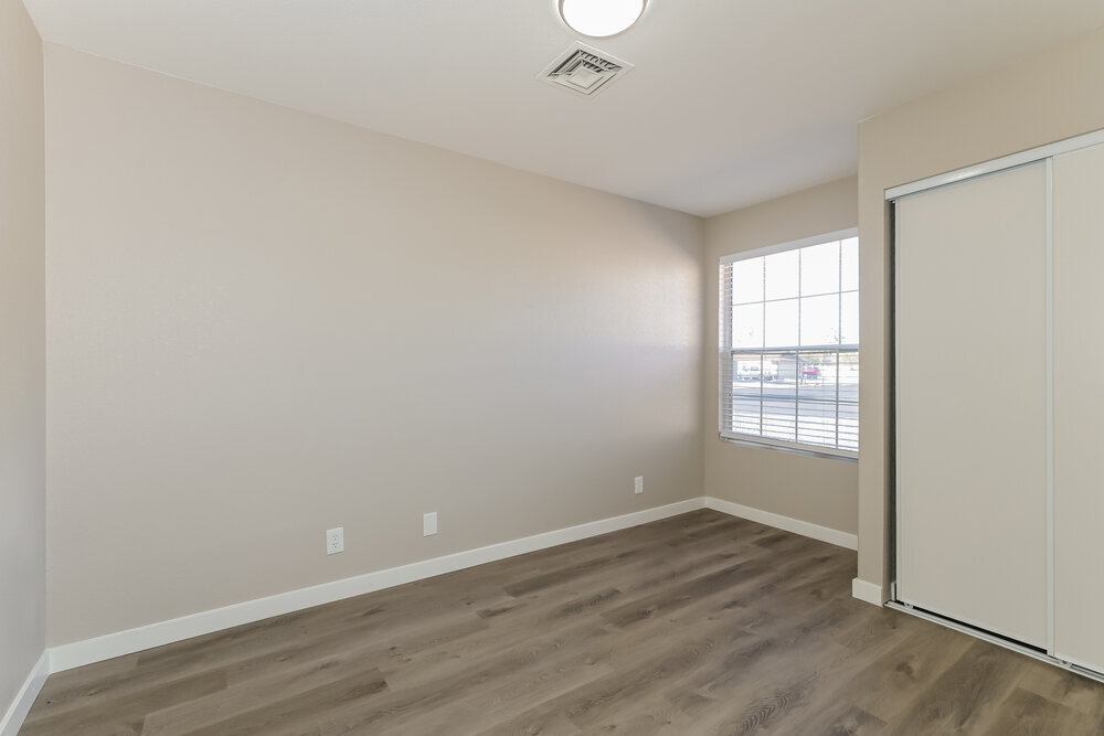 Building Photo - 4901 Metpark Dr