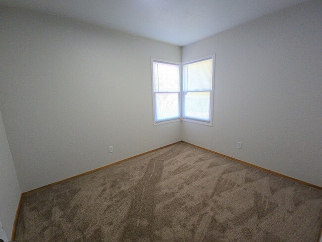 Building Photo - 2BD/1BA Pine Hill home on quiet road!