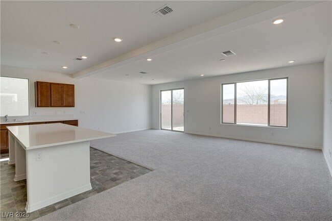 Building Photo - 10339 Dallington St