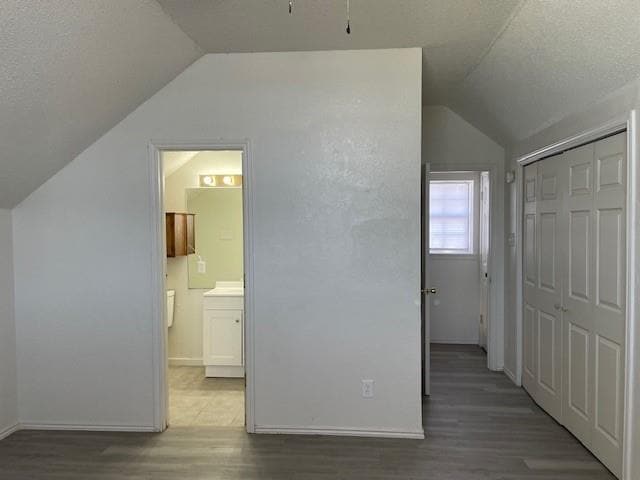Building Photo - 8025 Bonnie Cir