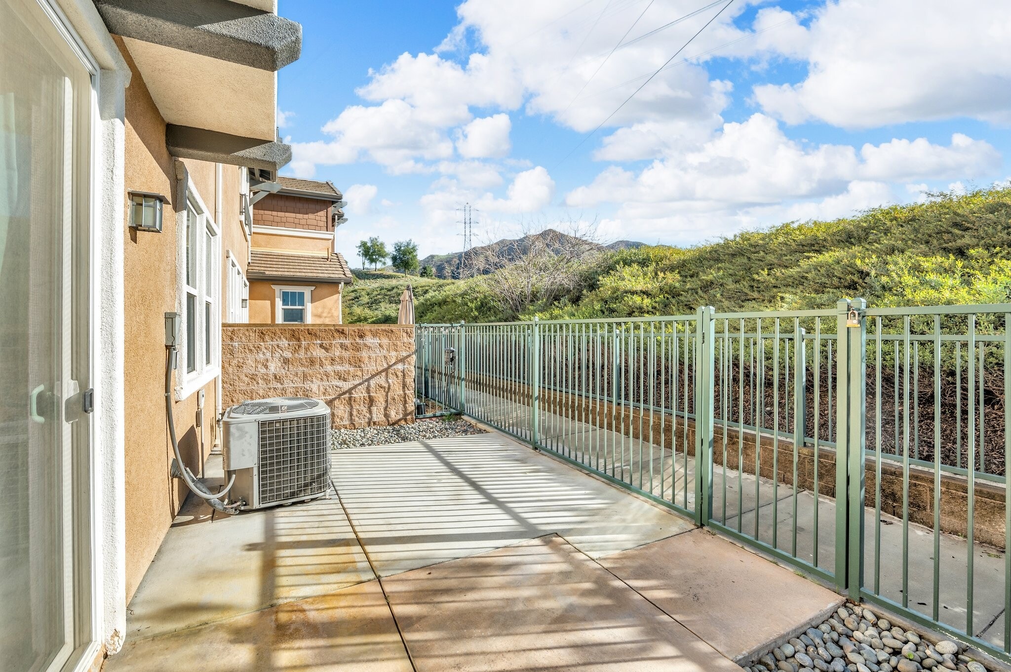 Building Photo - 16710 Nicklaus Dr