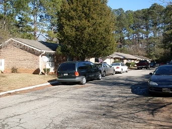 Primary Photo - Greenwood Apartments