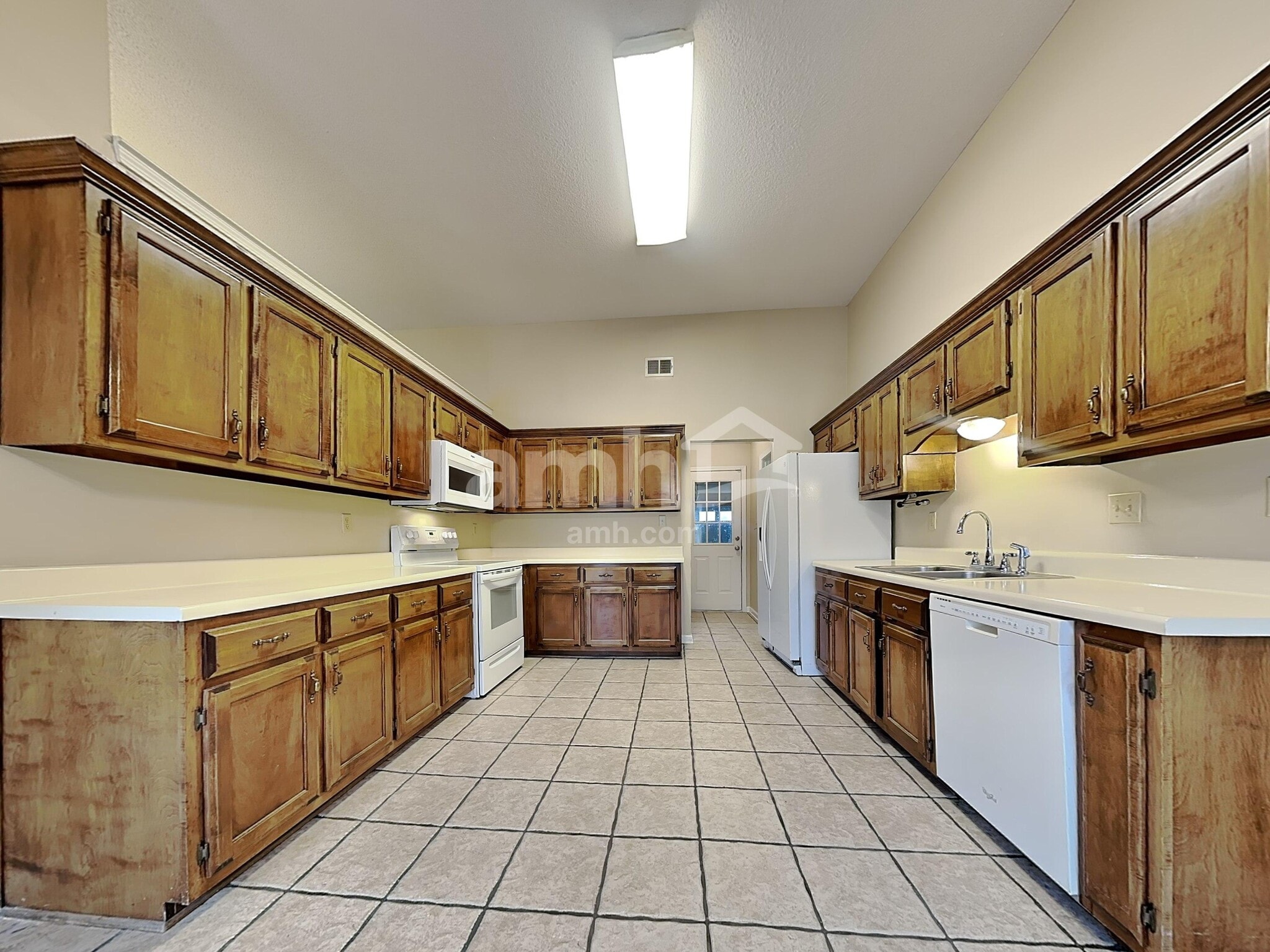 Building Photo - 6768 Cassidy Dr