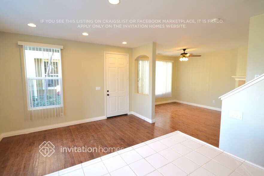 Building Photo - 9167 S Cullen Wy