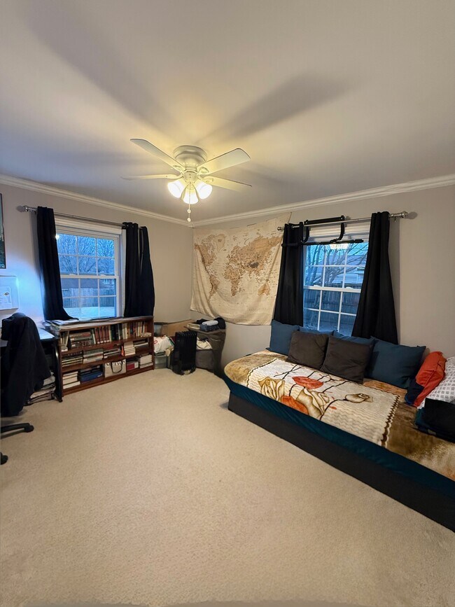 Building Photo - 5410 Ives Pl