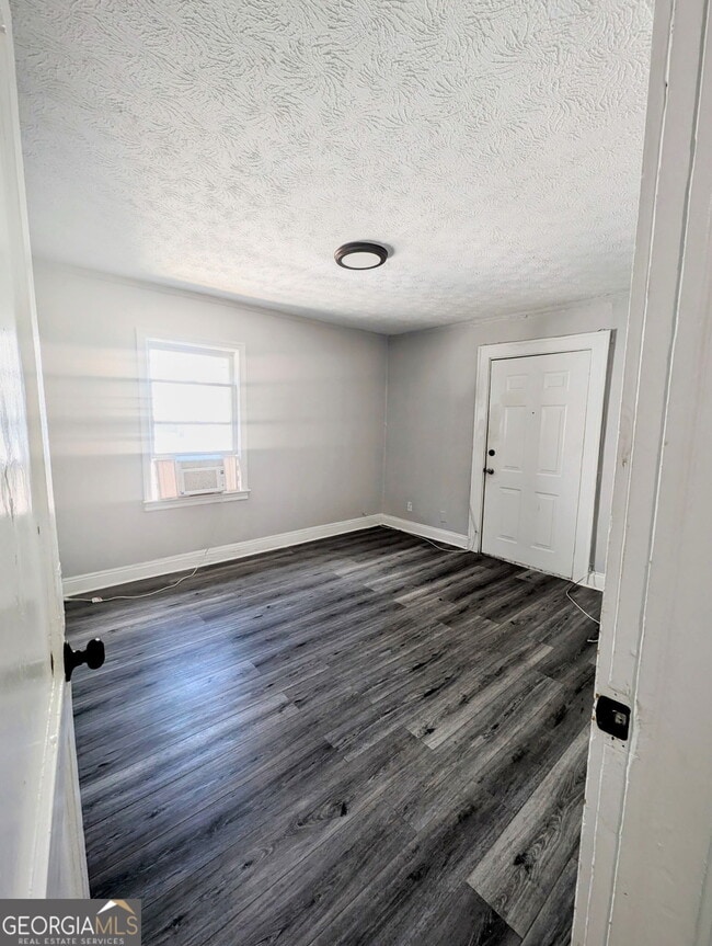 Building Photo - 260 Patterson Ave SE