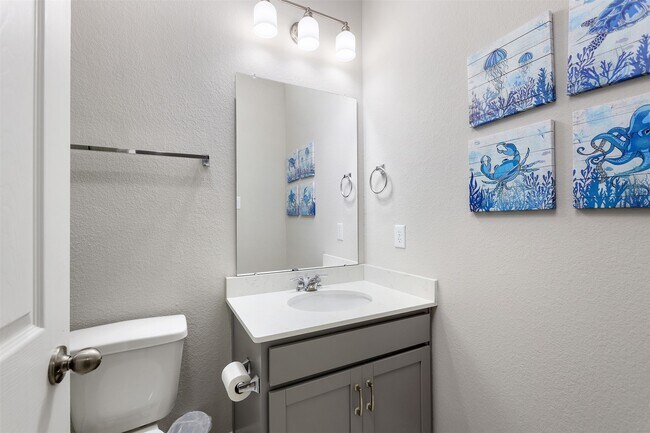 Building Photo - 2116 Sweet Bay Dr