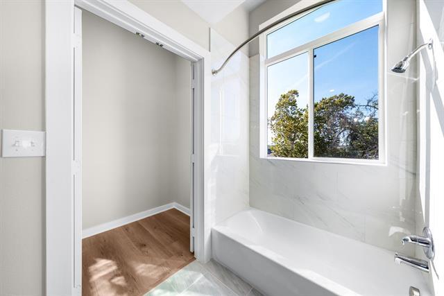 Building Photo - 3522 Main St