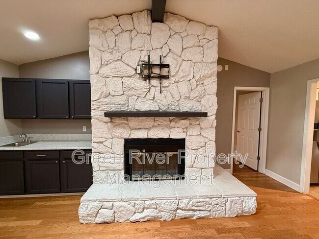 Building Photo - 12955 Julington Ridge Dr E