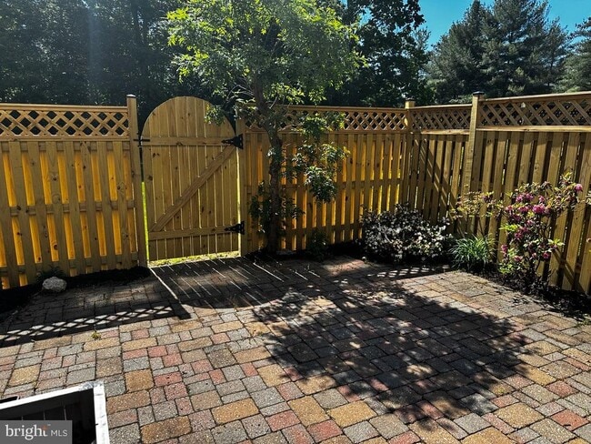 Building Photo - 11593 Nellings Pl