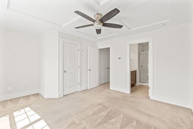 Building Photo - 2 Bedroom Townhome in Brightwalk!