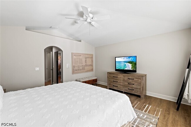 Building Photo - 1250 Silverstrand Dr