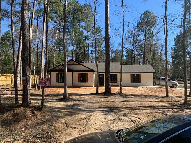 Building Photo - 10796 Royal Magnolia Dr