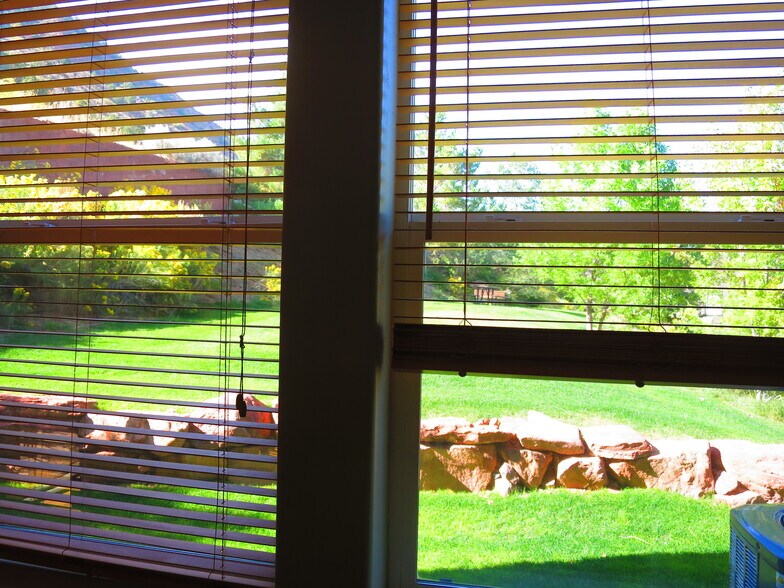 Building Photo - 2701 Midland Ave