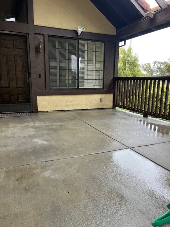 Building Photo - 14419 Outrigger Dr