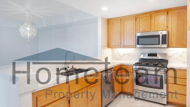 Building Photo - 1863 Opaline Pl
