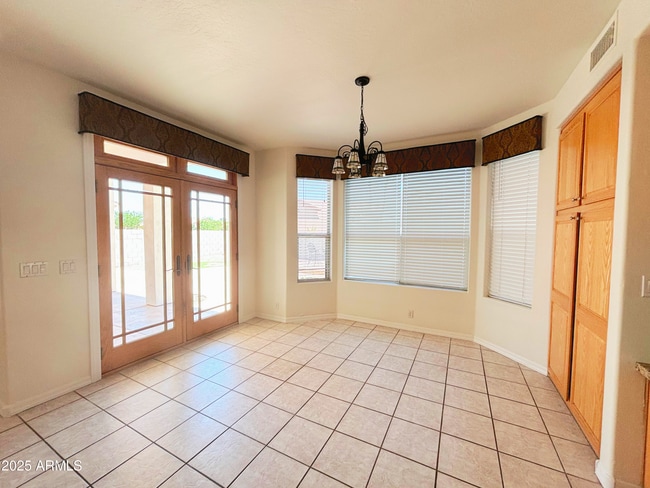Building Photo - 3213 E Desert Flower Ln