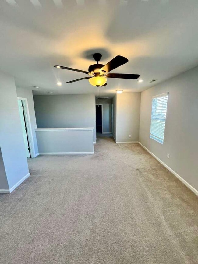 Building Photo - 2105 Boynton St