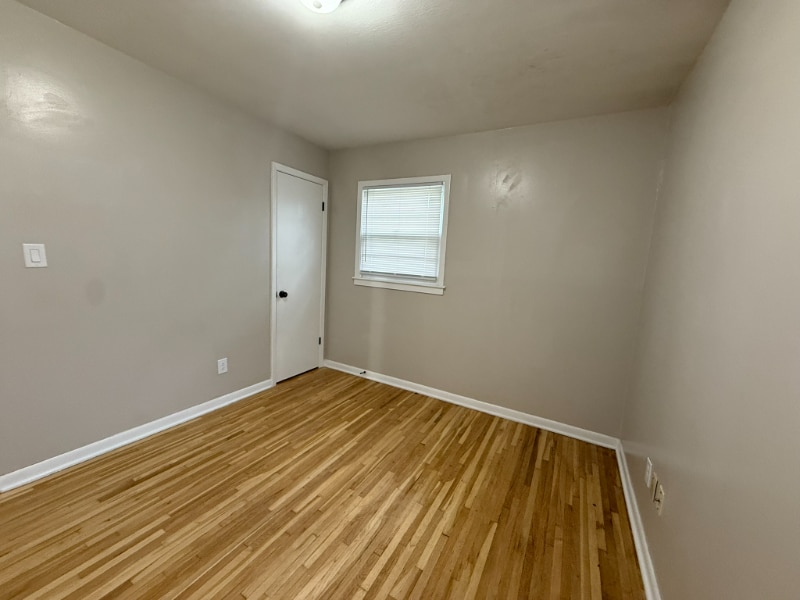 Building Photo - 3157 S Elizabeth Ave